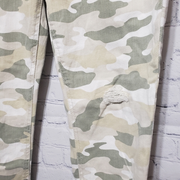 Seven7 Sz10 Skinny Easy Fit Camo Cuffed Jean - Picture 15 of 16